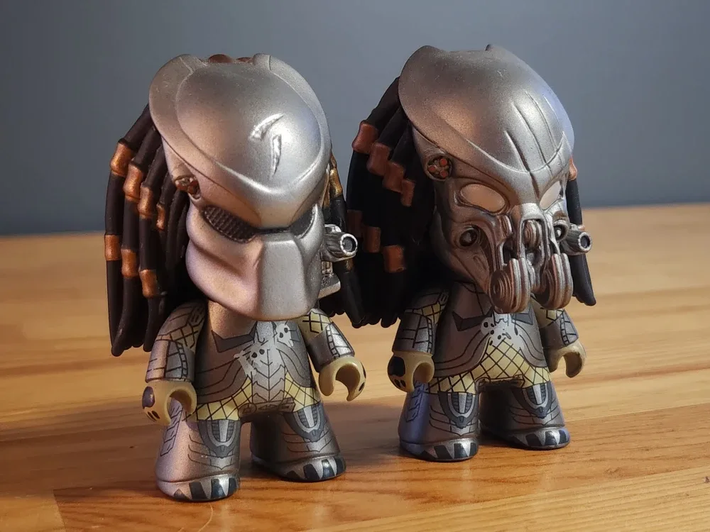 Alien vs. Predator TITANS Vinyl Figures Set