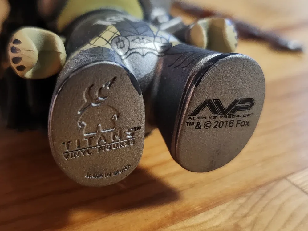 Alien vs. Predator TITANS Vinyl Figures Set image indicator(5)