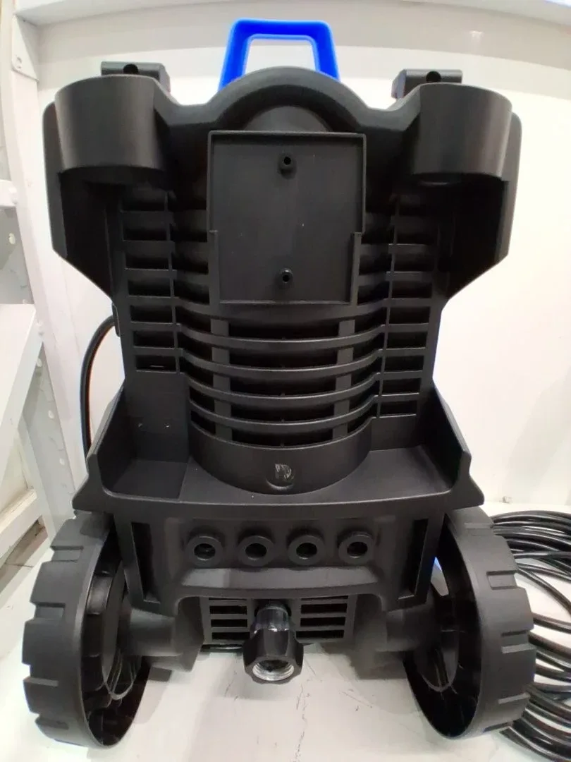 Pressure Washer With Foam Cannon and Accessories - 35FT cord image indicator(5)