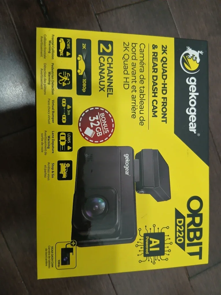GekoGear Orbit D220 2K Dash Cam - New in Box!