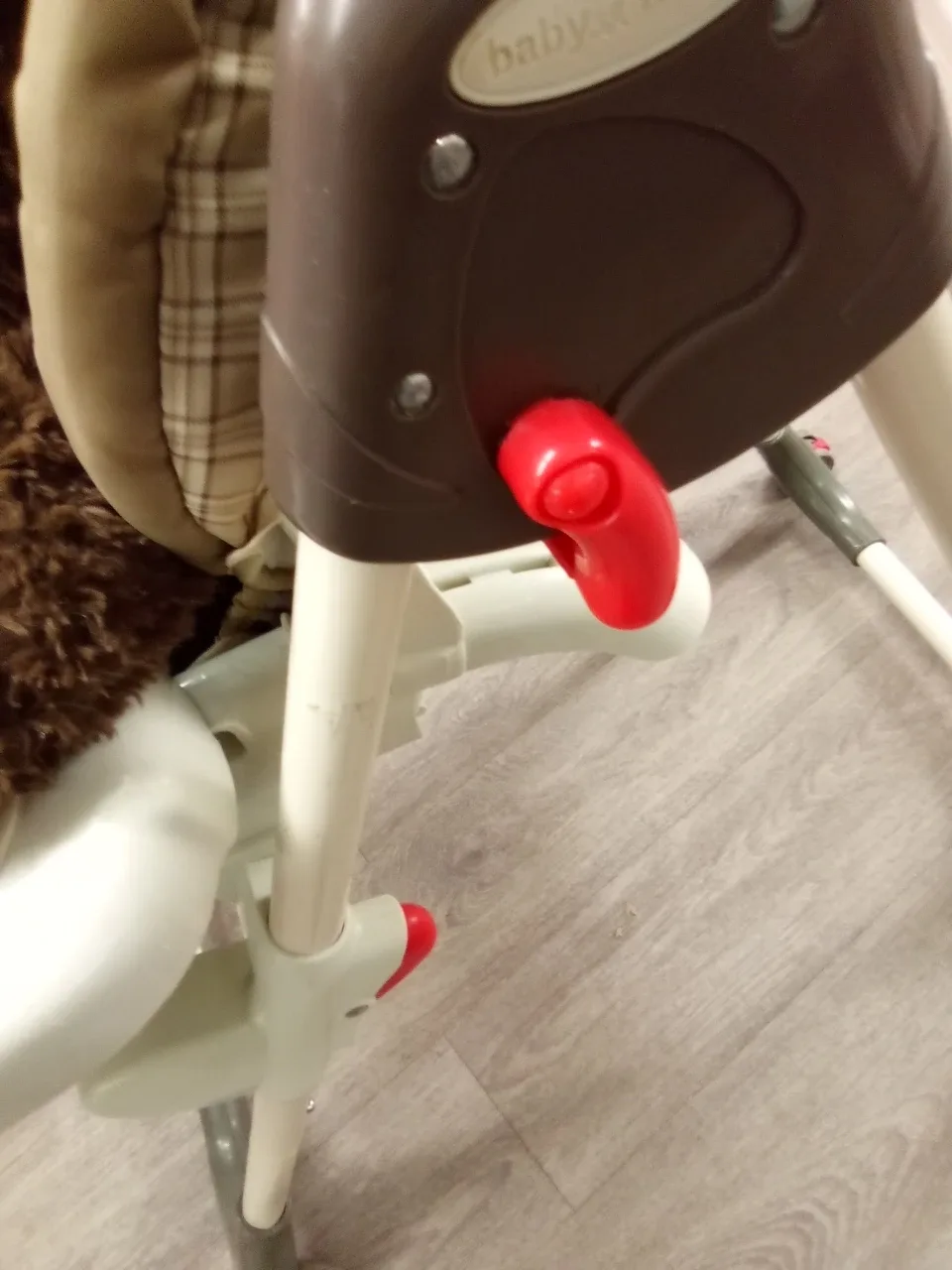 Graco Baby Trend High Chair image indicator(6)