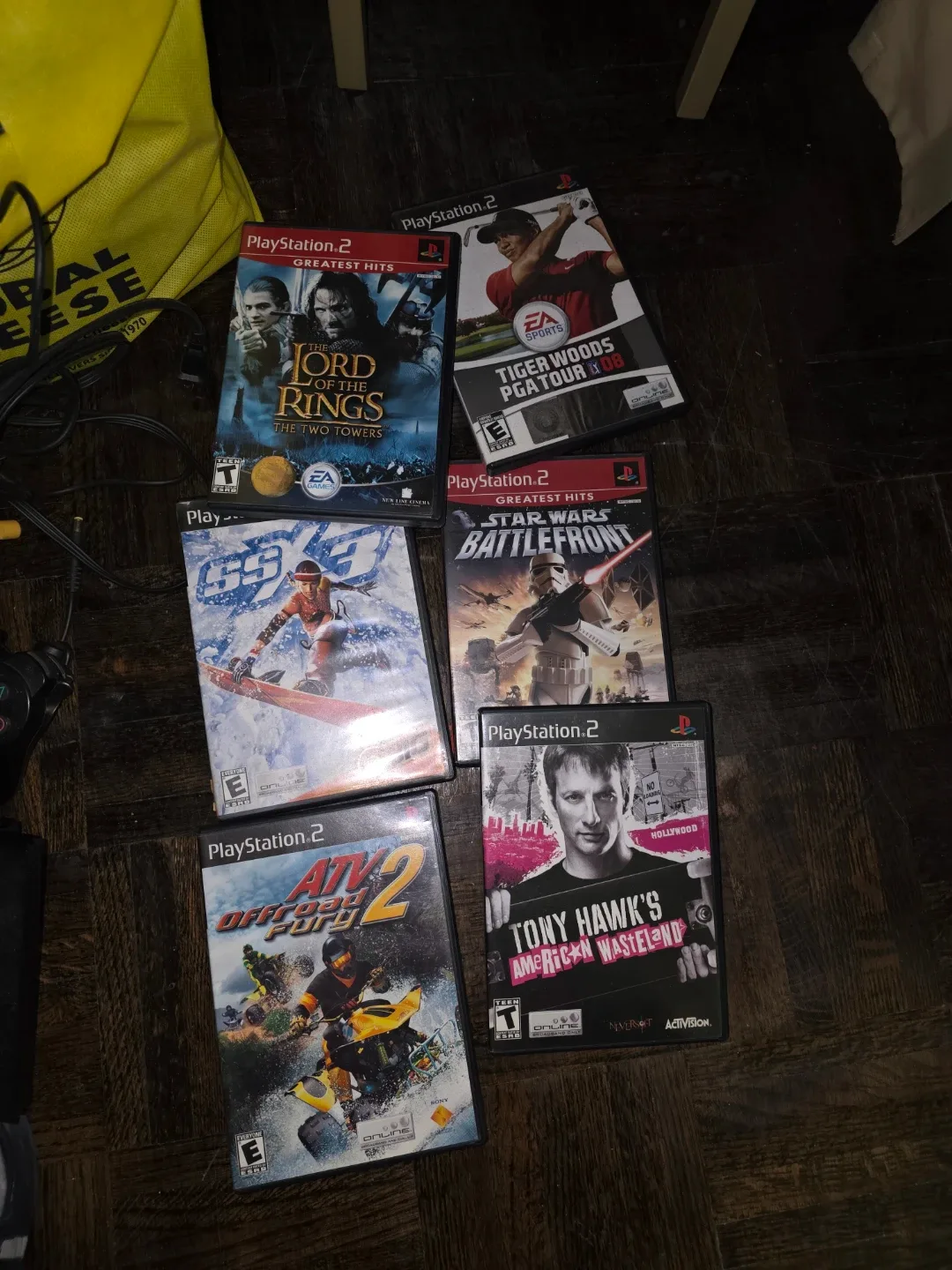 PlayStation 2 Console + 26Games image indicator(4)