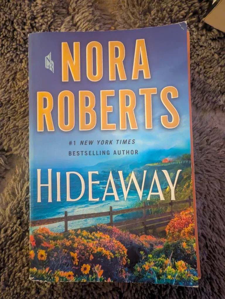 Nora Roberts Book Bundle