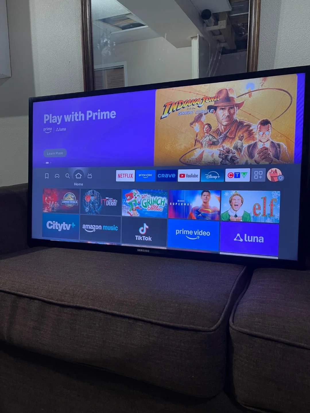 Samsung TV Not smart , No remot , no stand , cash only image indicator(2)