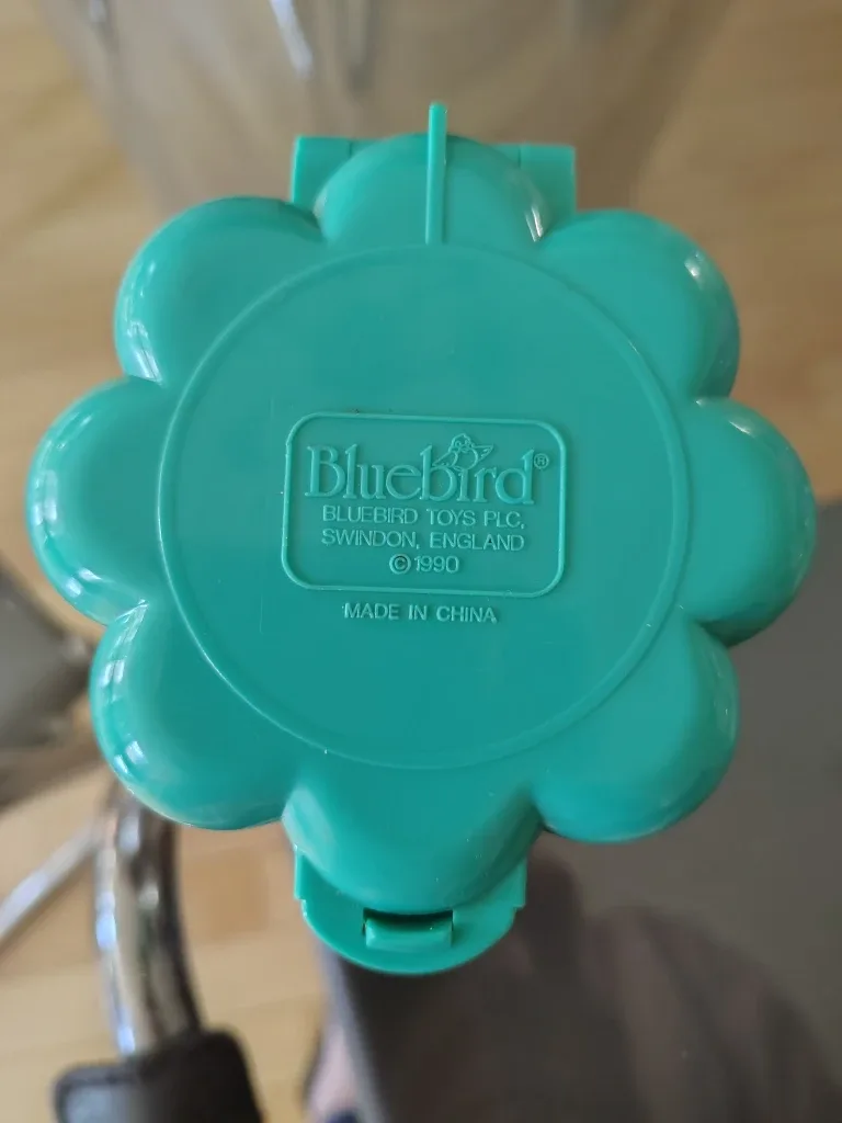 Collector's Vintage 1990 Water Park Fun Compact image indicator(2)