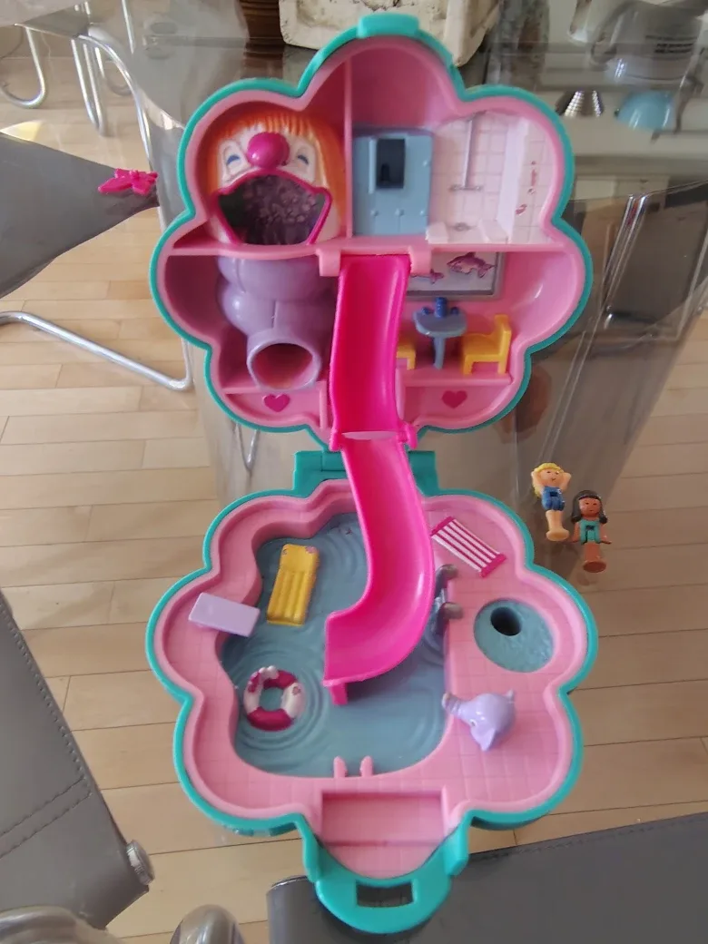 Collector's Vintage 1990 Water Park Fun Compact image indicator(4)