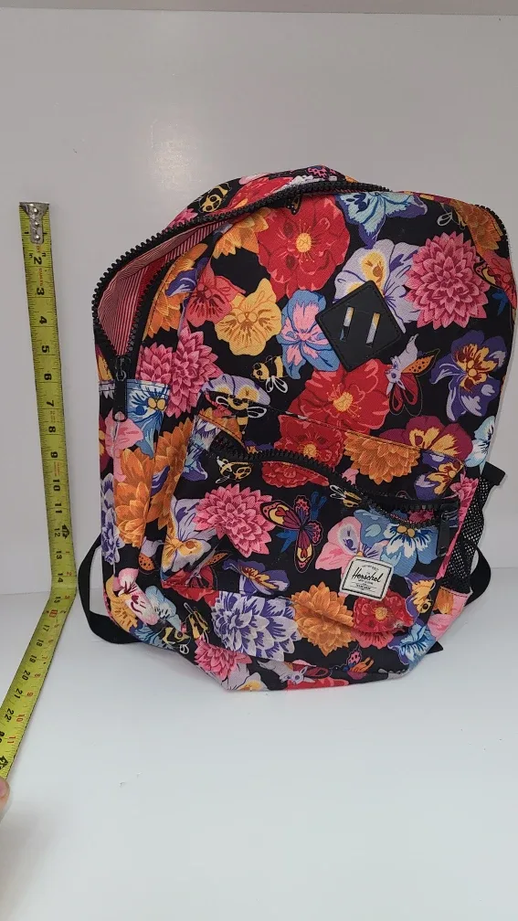 Herschel Floral Backpack image indicator(3)