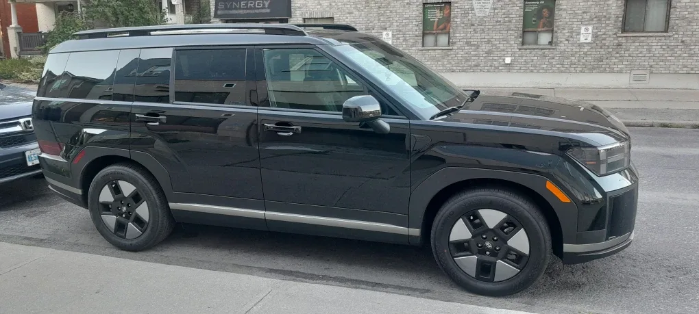 Ride share and moving image indicator(3)