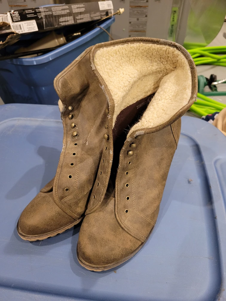 Assorted Women's Shoes & Boots - Size 10 - photo 4