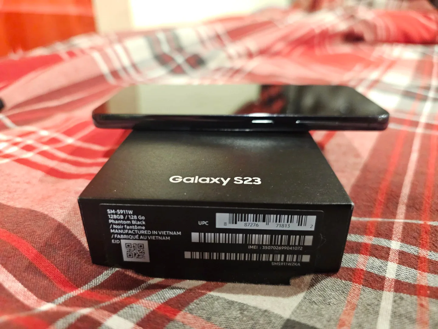 Samsung Galaxy S23 Black 128 GB (4 Cases Included) image indicator(7)