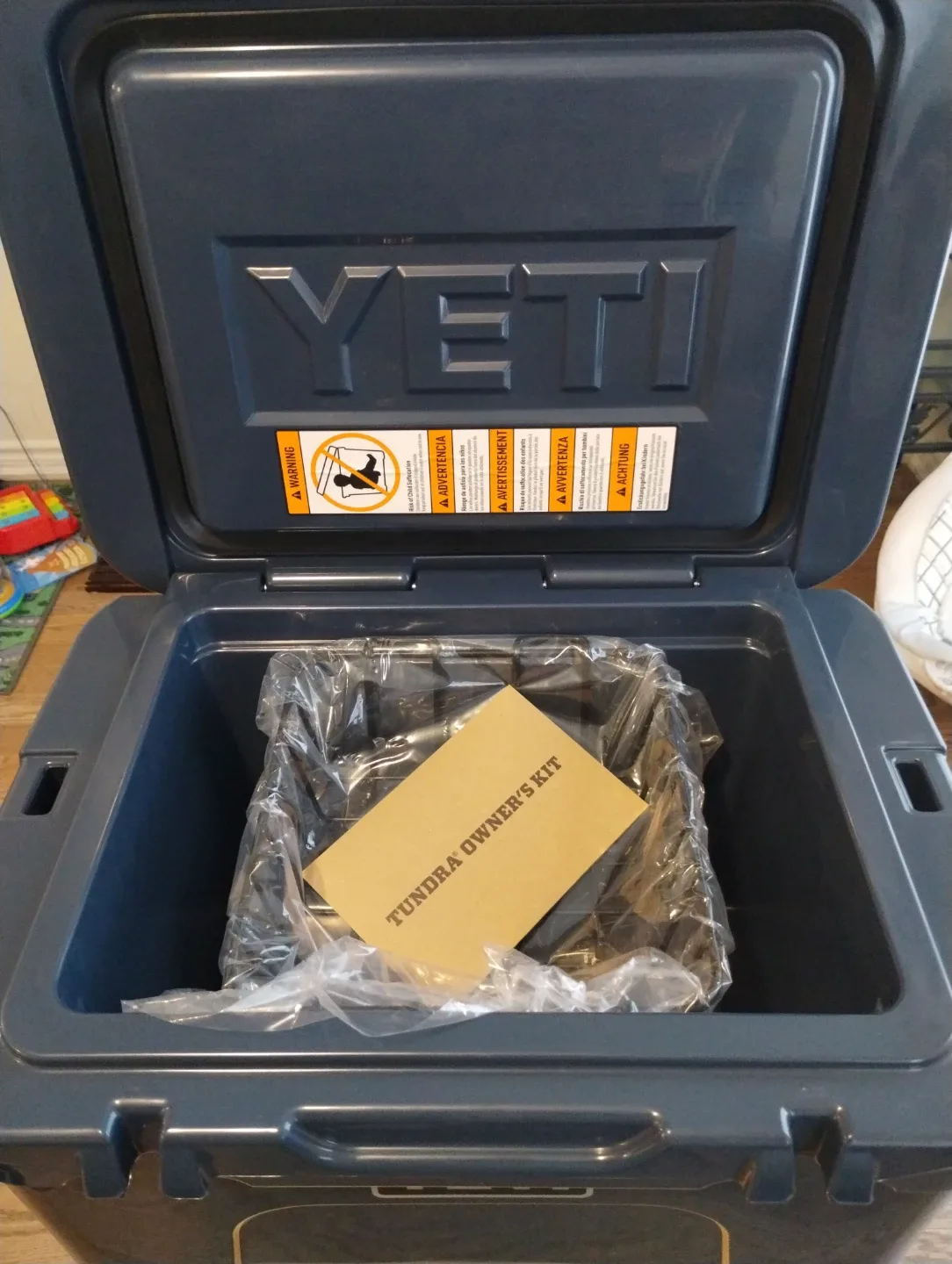 Yeti Tundra 35 Hard Cooler - Navy brand new image indicator(8)