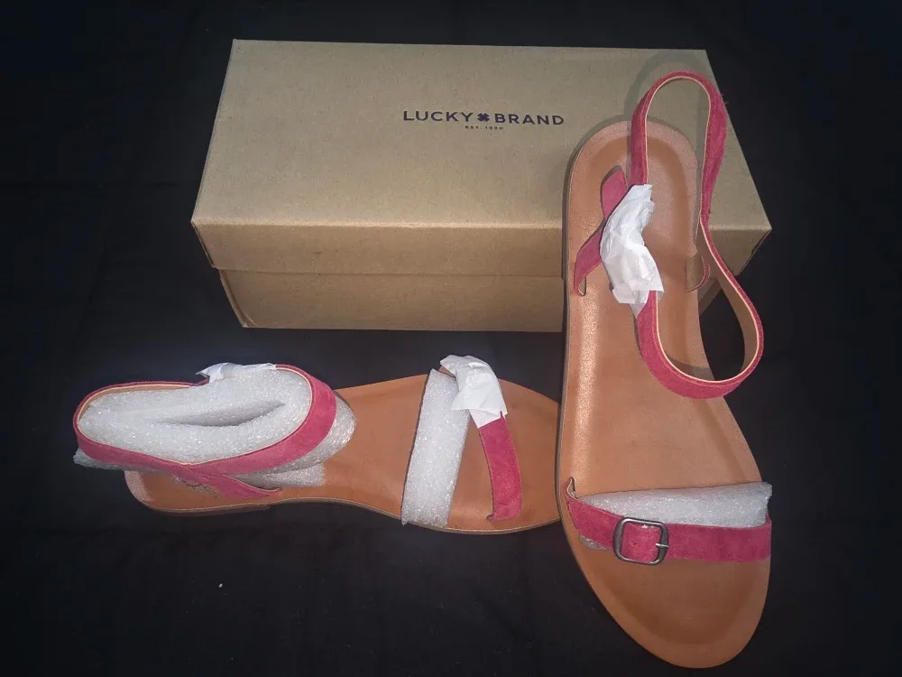 Lucky Brand Adymaris Sandals - Size 8.5M - SB Red