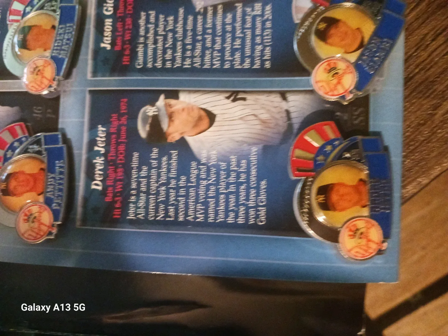 New York Yankees 2007 Pin Collection image indicator(5)