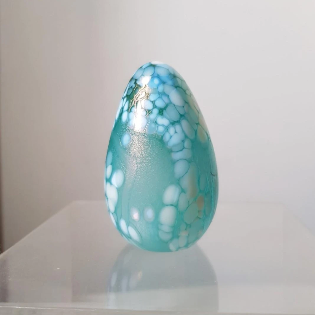 Isle of Wight Glass Egg - photo 4
