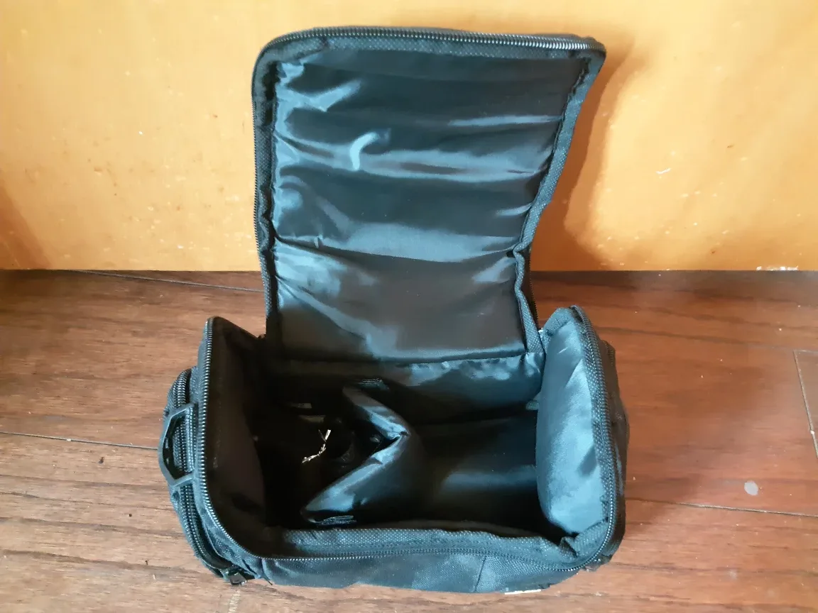 XIT Camera/Video Bag - Black image indicator(5)