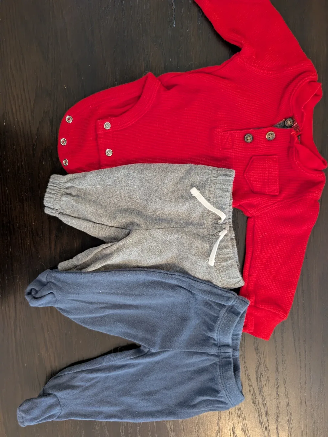 Newborn Baby Clothes Bundle - Swaddles, Onesie, Pants image indicator(2)