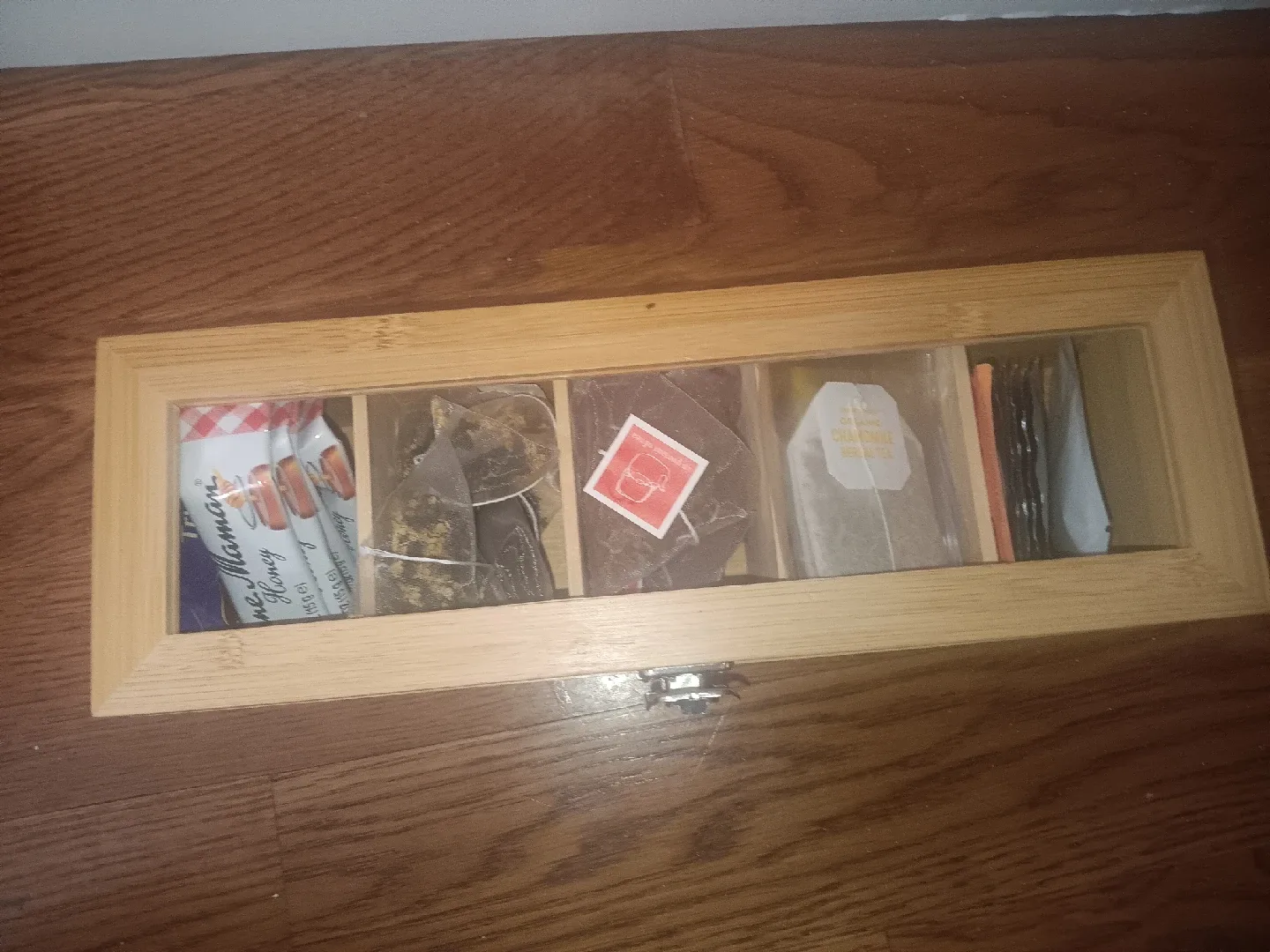 Variety Tea Collection with Honey thumbnail