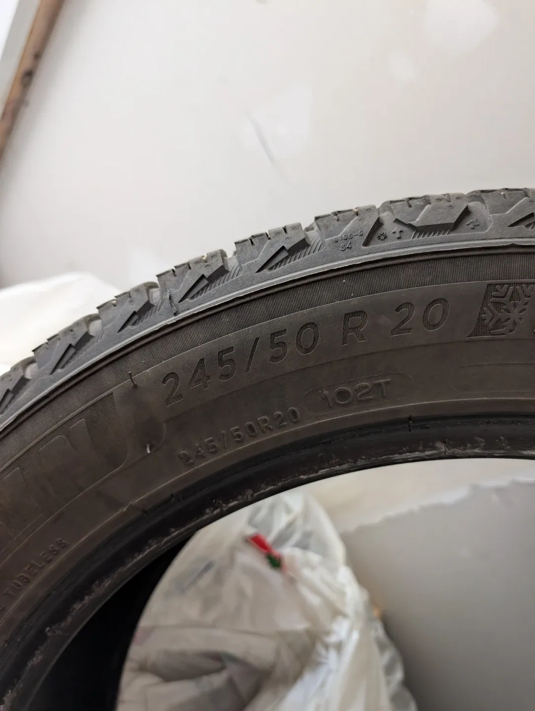 Set of 4 Winter Tires image indicator(4)