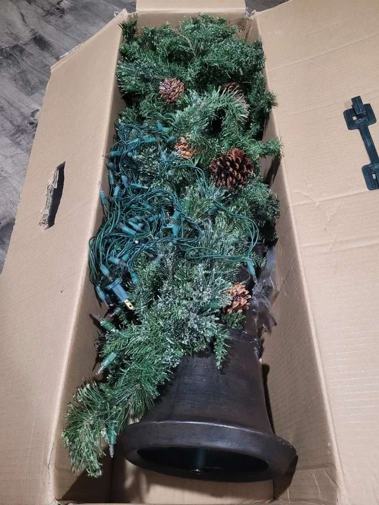 4.5 ft  Artificial Christmas Tree with Pine Cones image indicator(2)