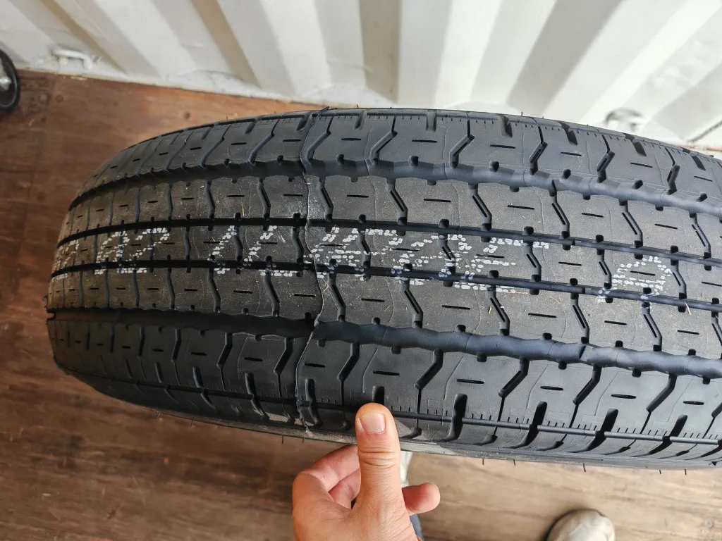 ST235/80R16 Trailer Tire image indicator(7)