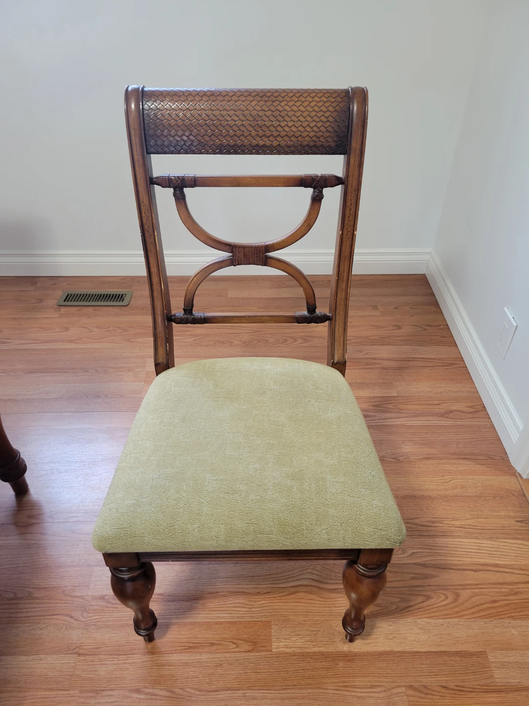 Dining Room Chair - Wood & Woven Back - photo 2