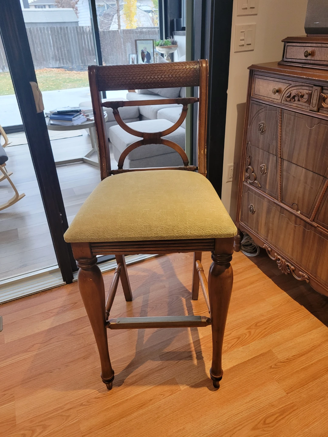 Dining Room Chair - Wood & Woven Back - photo 4
