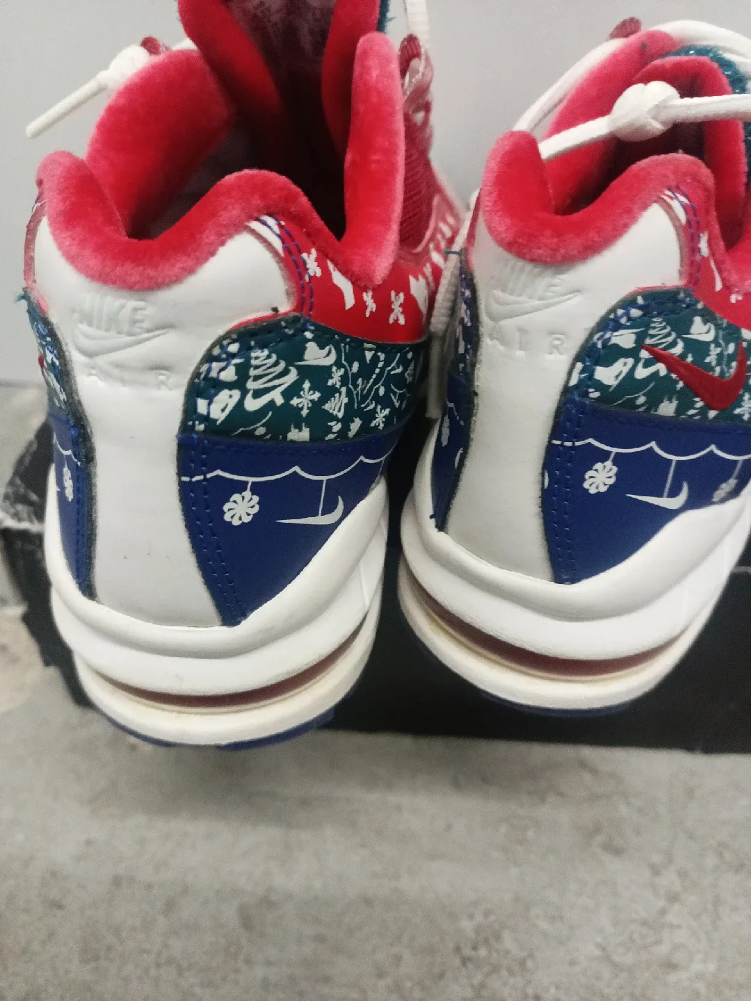 Nike Air Max 95 Christmas Edition - Size 4.5 US image indicator(3)