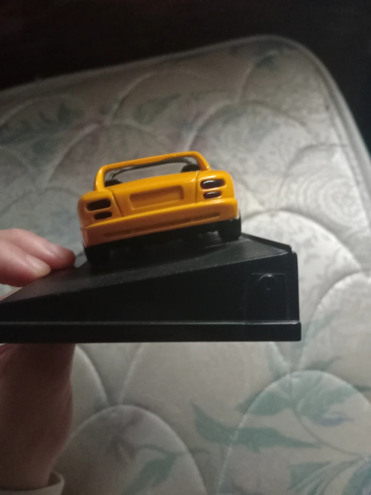 Dodge Viper RT/10 Yellow Diecast Model Car - photo 4