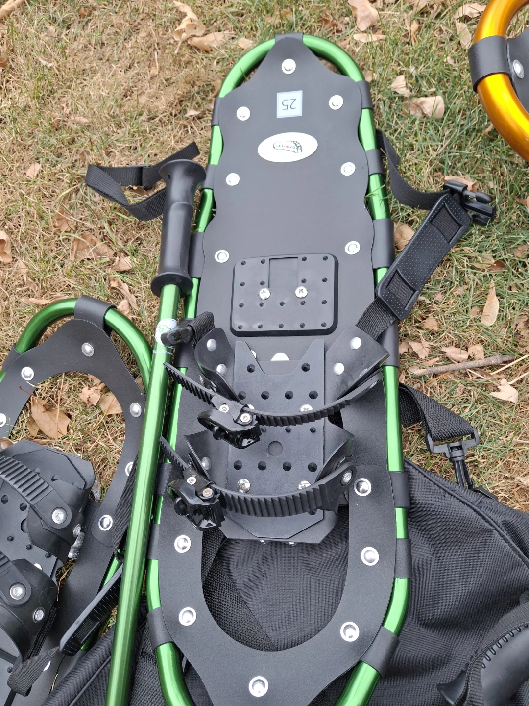 Bigfoot Snowshoes - Size 25 & 30 with Carry Bag - photo 3