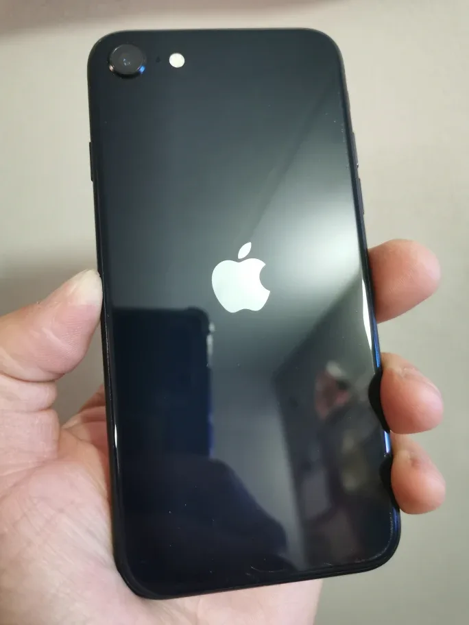 iPhone SE 3rd 5G 128G Midnight image indicator(4)
