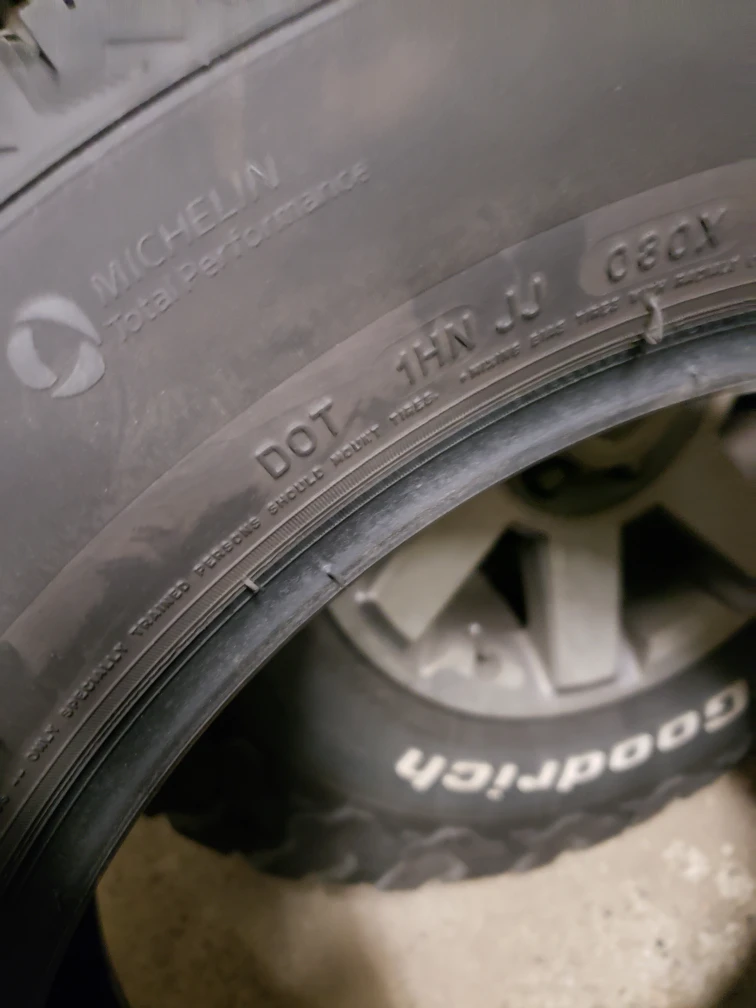 MICHELIN X-ICE SNOW TIRES - photo 4