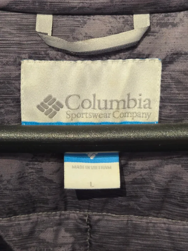 Columbia Puffer Jacket - Size L image indicator(3)