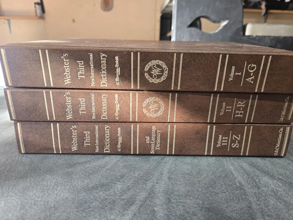 Webster's Third New International Dictionary Set