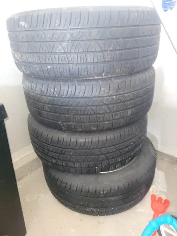 Honda 205/55R16 Tires & Rims - Set of 4 image indicator(4)