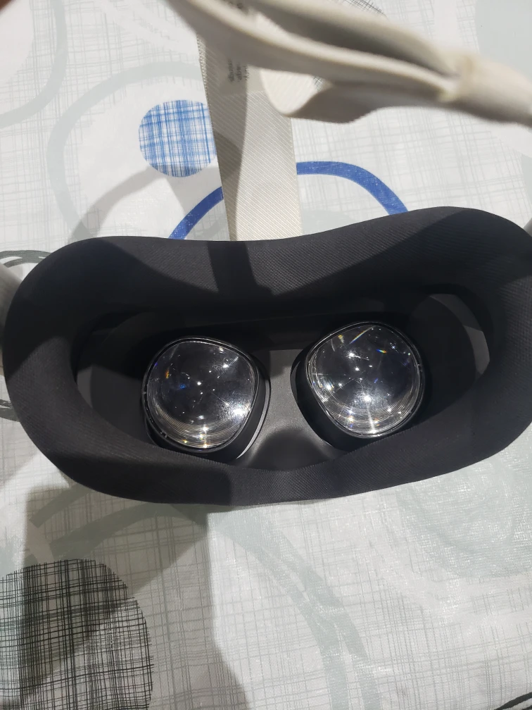 Meta Quest 3S 128 GB VR Headset - Like New! - photo 2