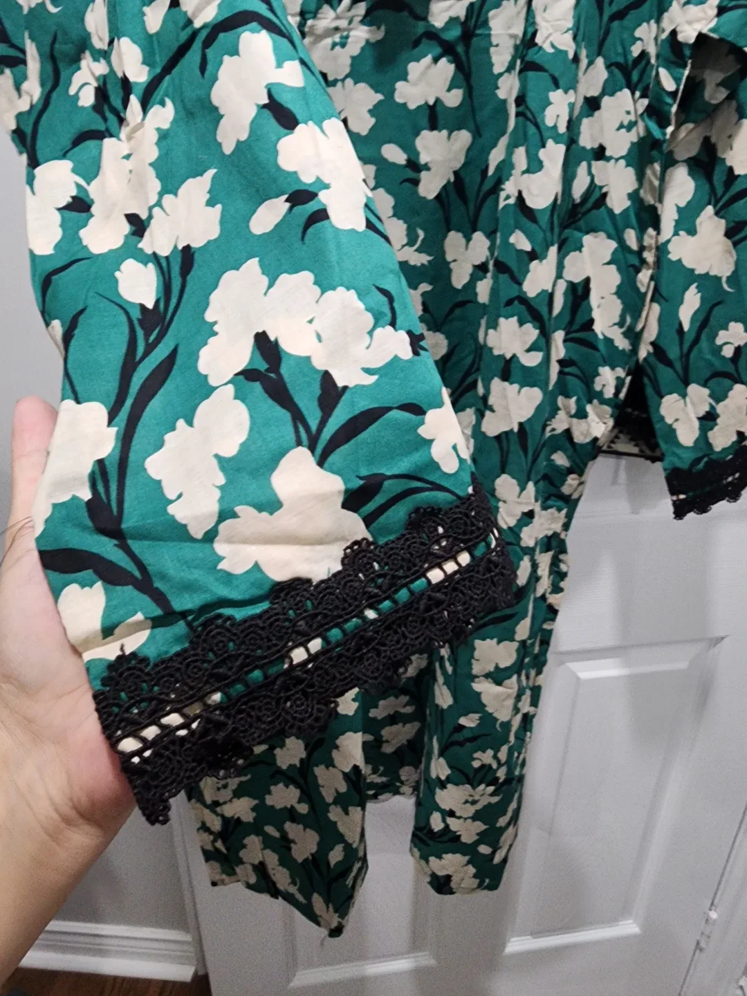 New J. XXL Green Floral 2-Pc Shirt Dupatta  in lawn image indicator(4)