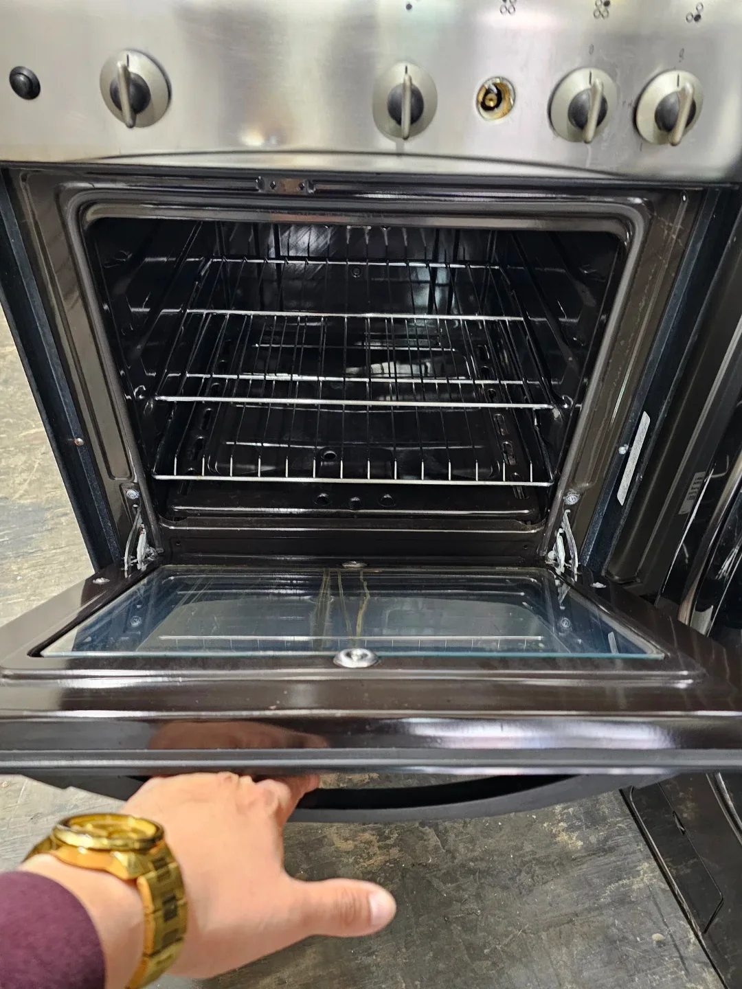 Avanti 24in Stainless steel gas stove image indicator(2)