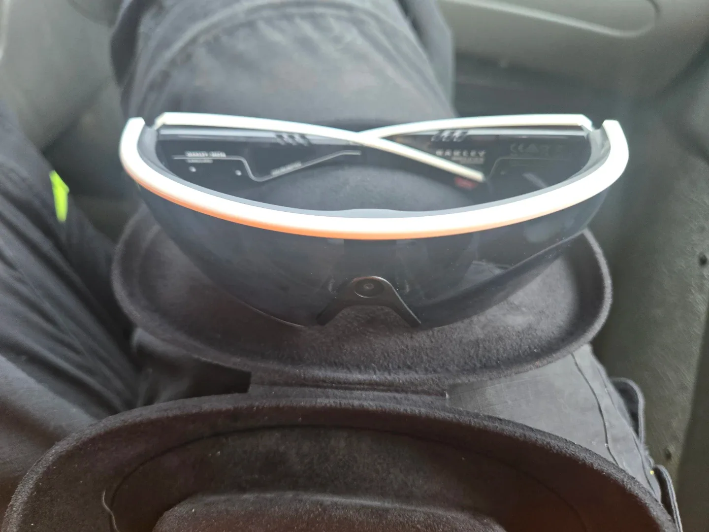 Oakley Meta Sunglasses with Case image indicator(2)