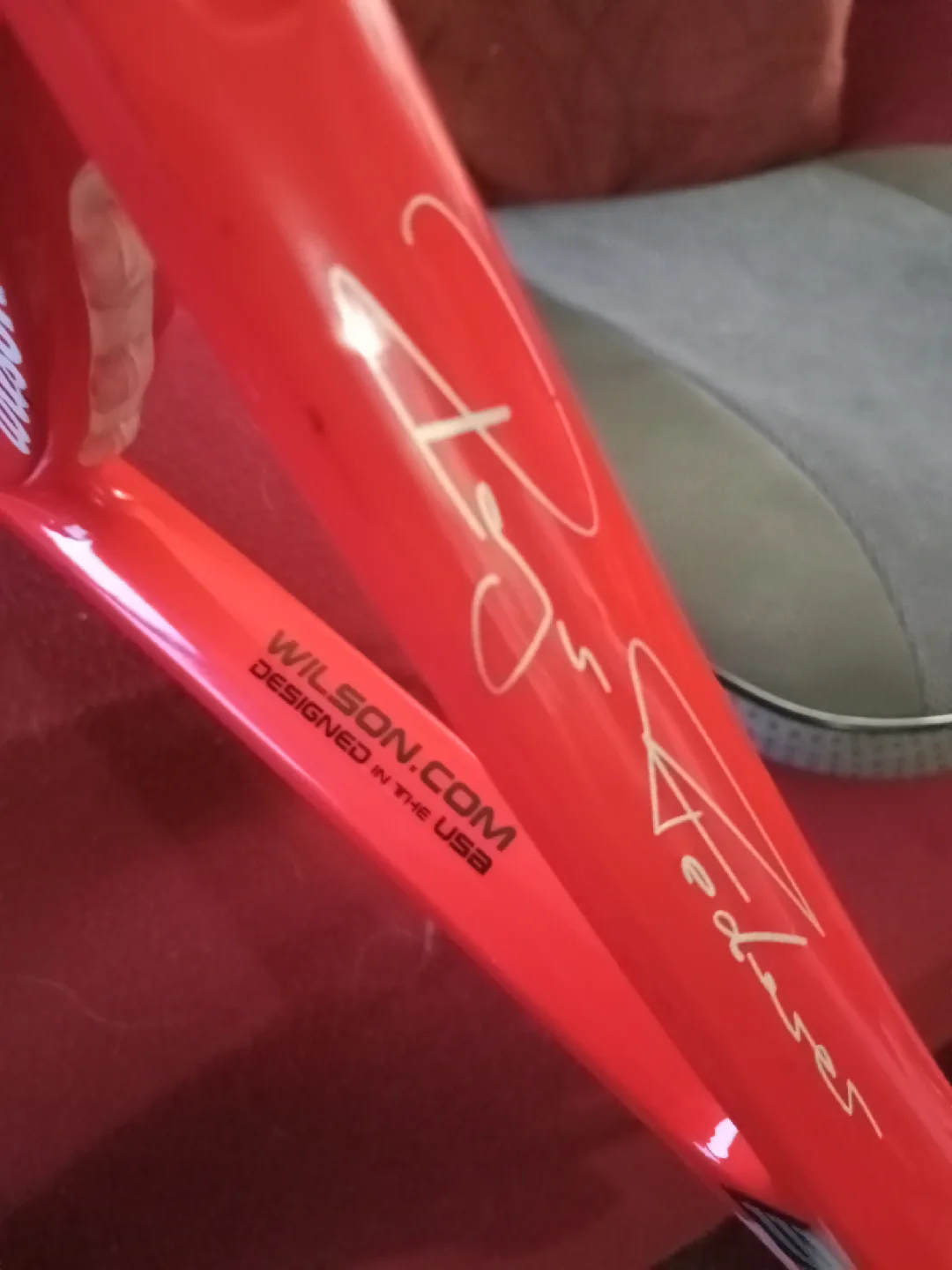 Wilson Roger Federer Tennis Racket - Red image indicator(7)