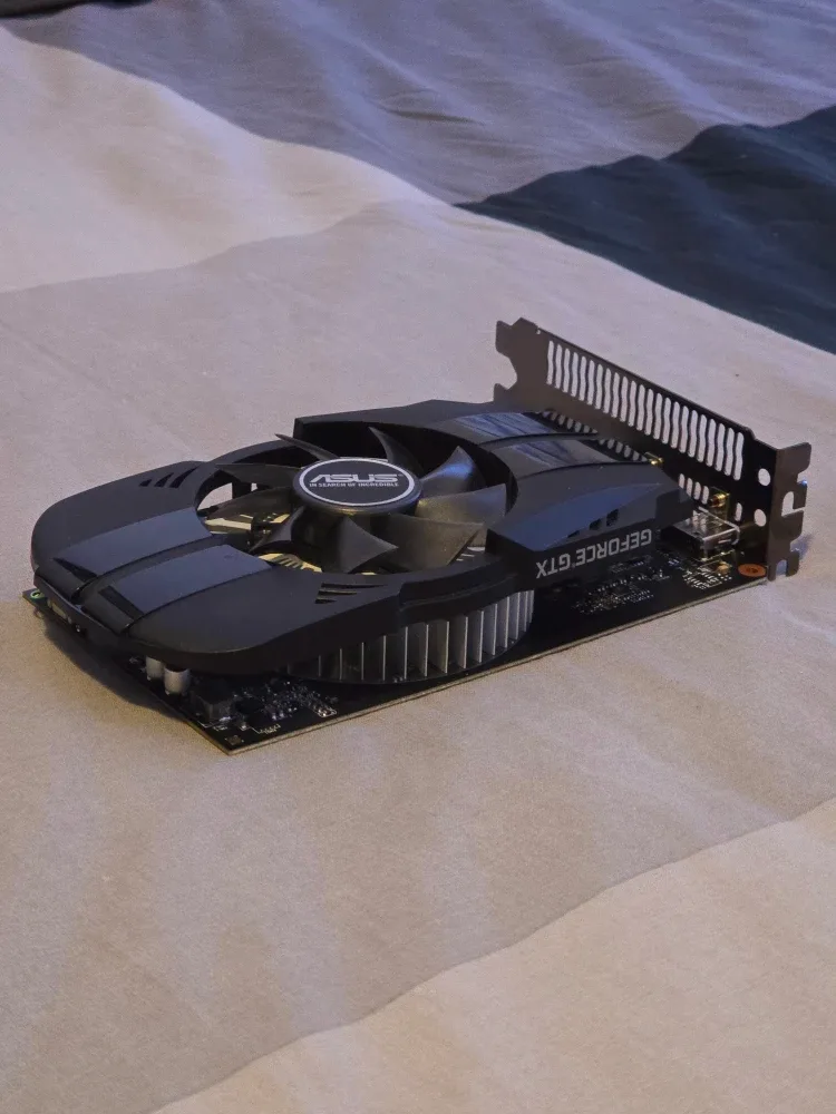 ASUS Phoenix GeForce GTX 1050 Ti – 4GB GDDR5 Graphics Card image indicator(2)