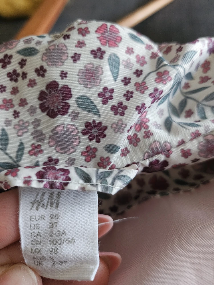 H&M Floral Puffer Jacket, Size 3T - photo 2