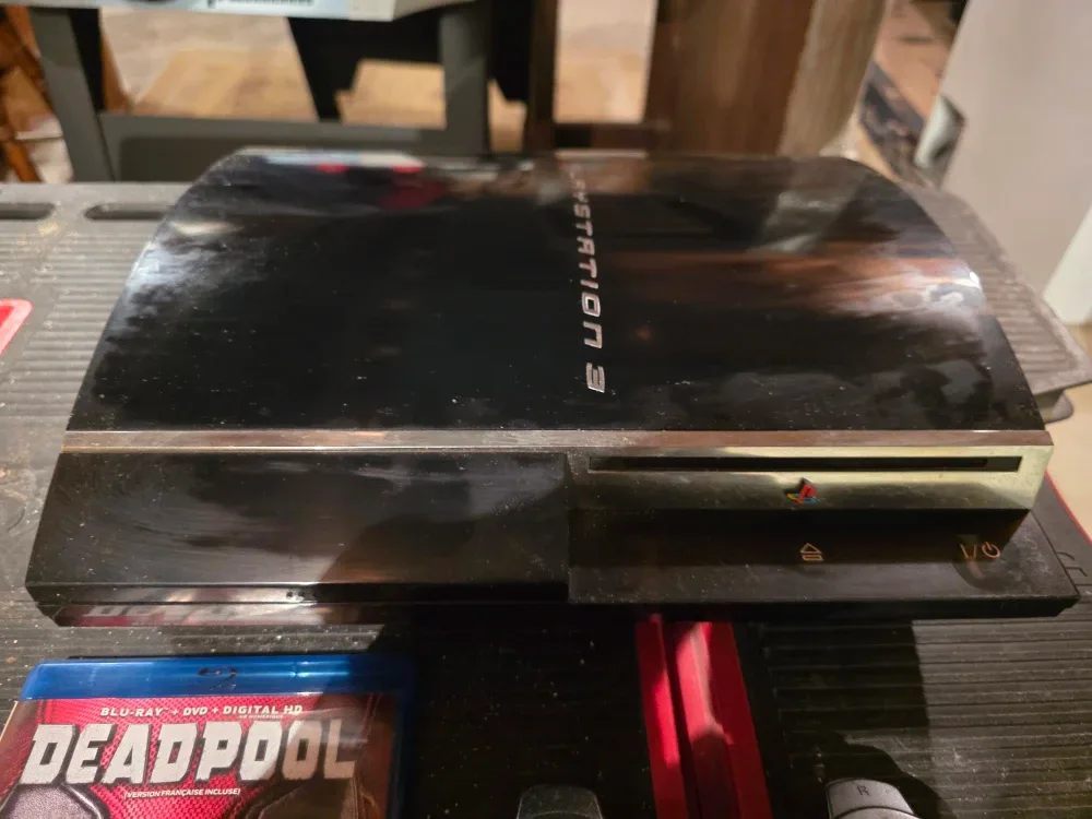 Sony PlayStation 3 (PS3) Console image indicator(2)