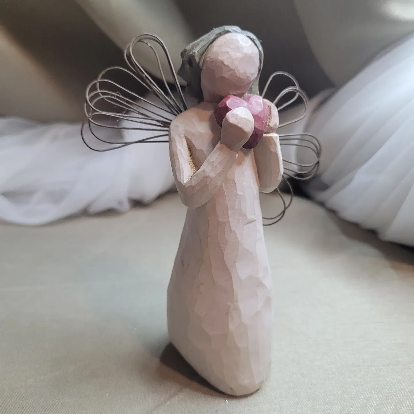 5 1/2" Willow Tree “Angel of the Heart“ Figurine image indicator(2)