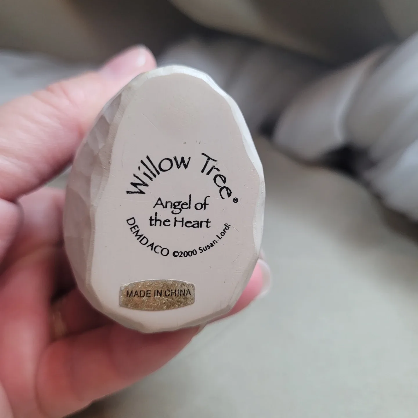 5 1/2" Willow Tree “Angel of the Heart“ Figurine image indicator(9)