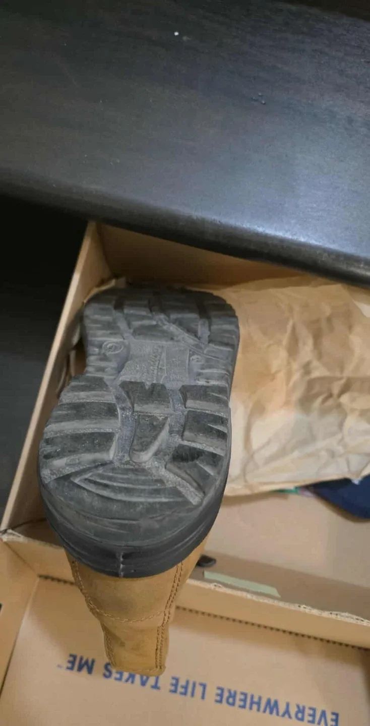 Blundstone Boots Size 7 AU image indicator(4)