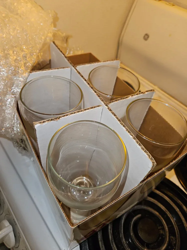 (Moving Sale)Wine Stemmed Glasses - Set of 4