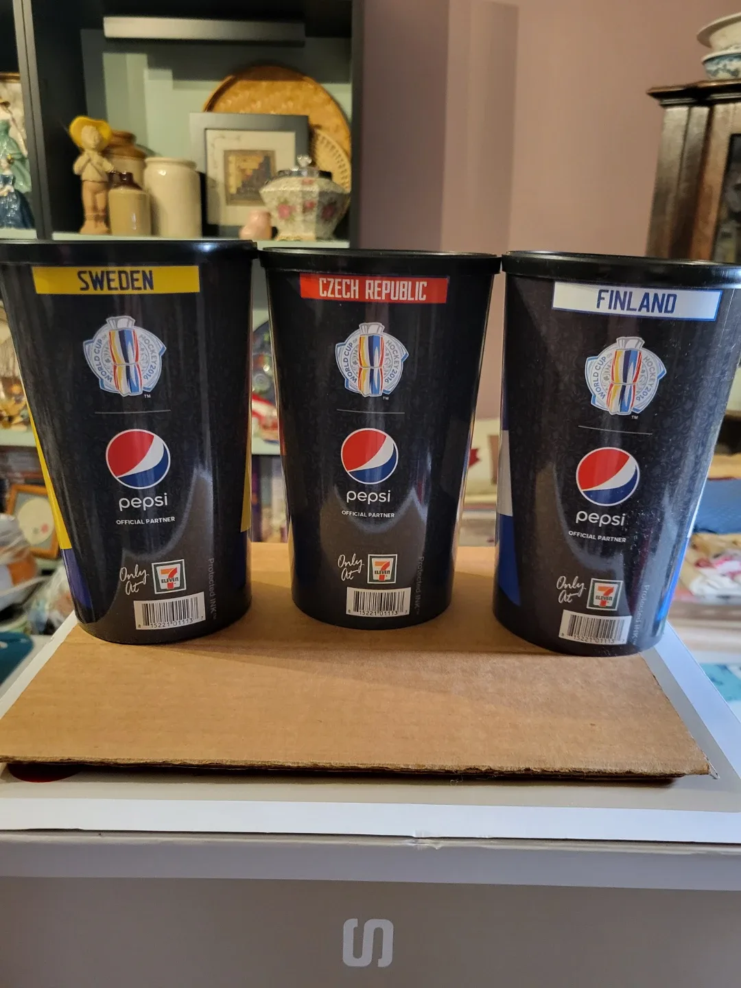 WCH Pepsi 7-Eleven Collector Cups - Canada, USA, More! image indicator(5)