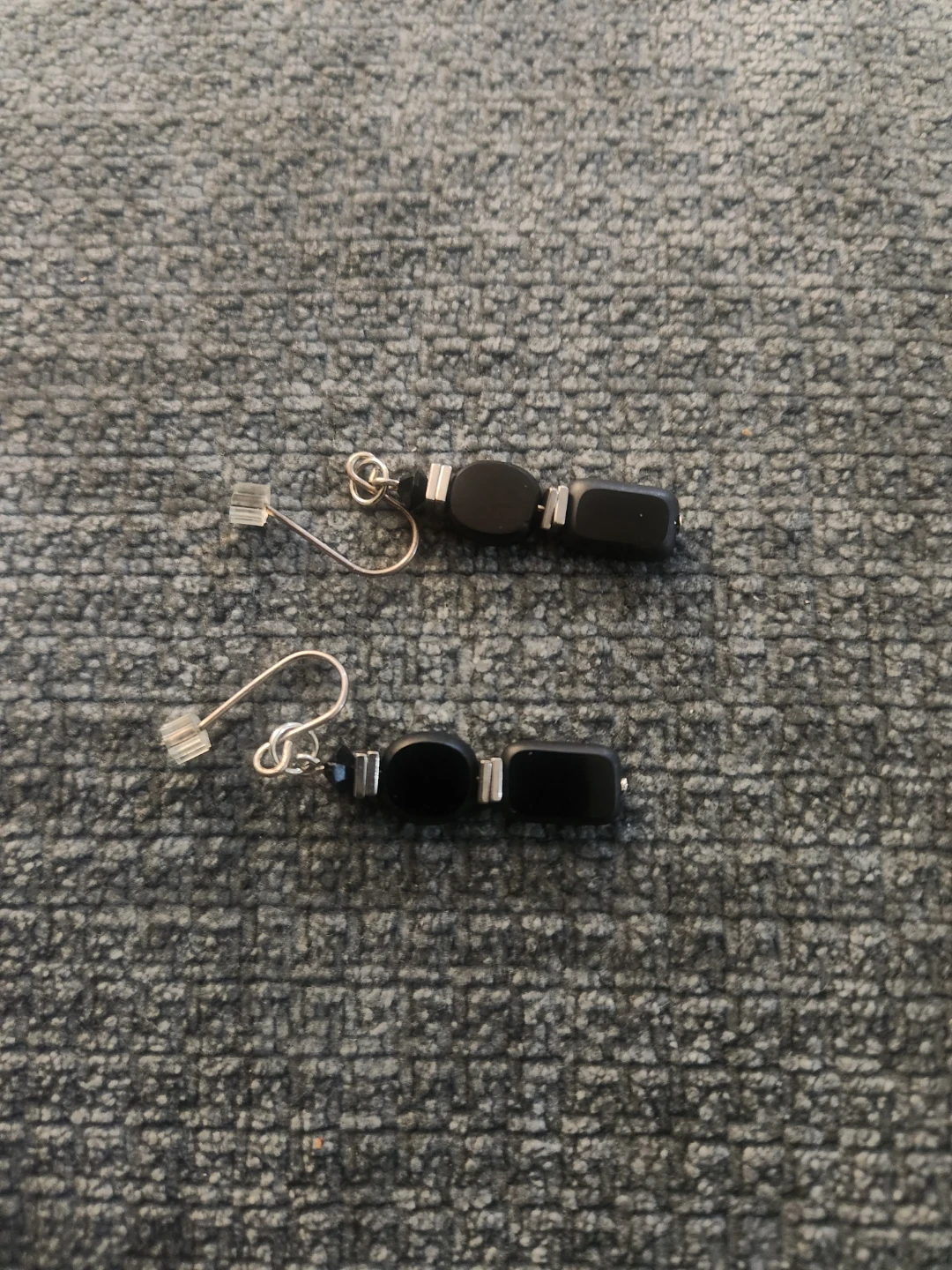 Black Earrings - photo 4