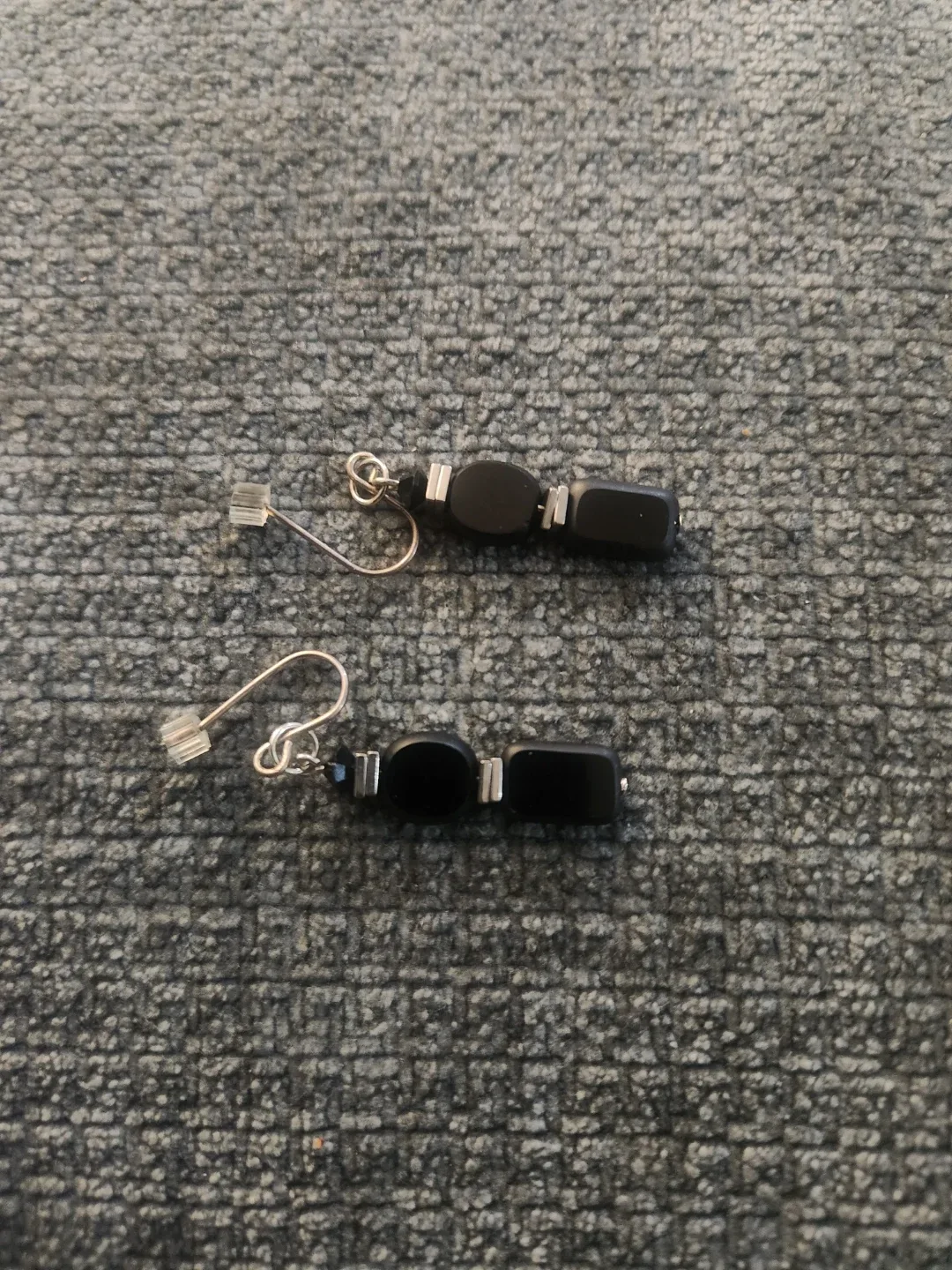 Black Earrings image indicator(4)