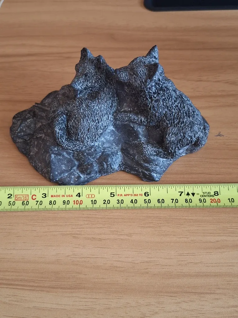 Set of 6 Vintage Wolf Original Animal Figurines image indicator(2)